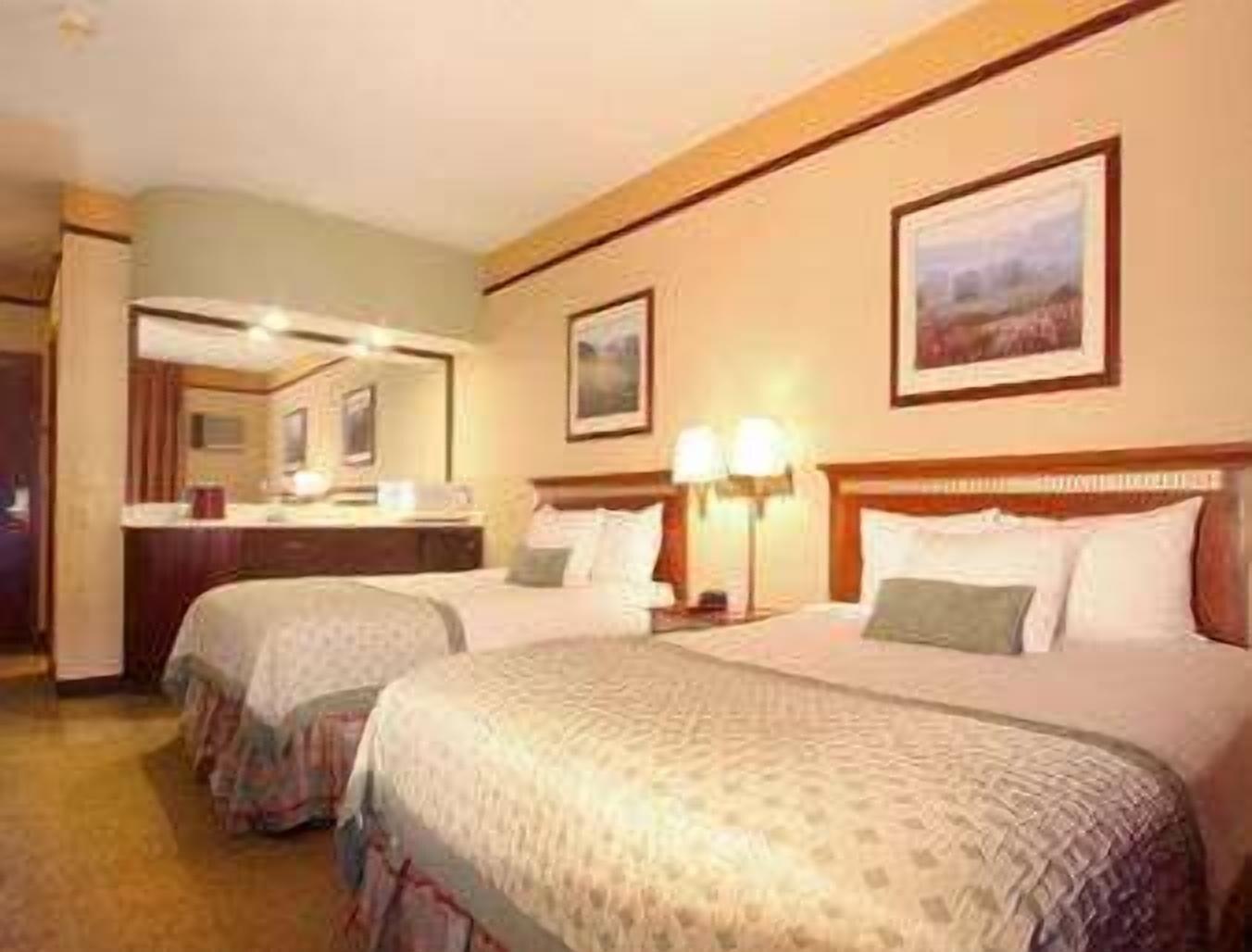 Ramada By Wyndham Portland Airport Hotel Luaran gambar