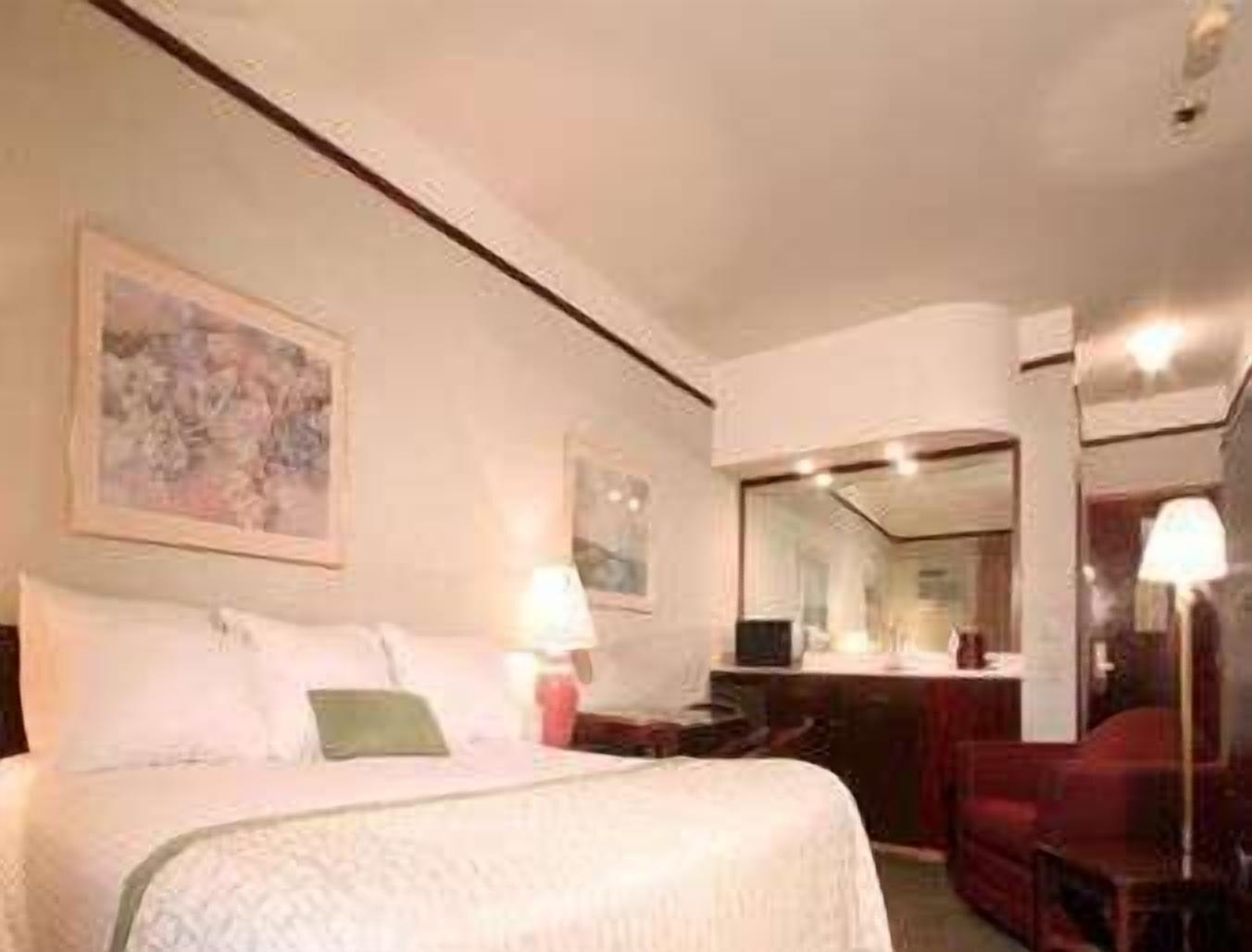 Ramada By Wyndham Portland Airport Hotel Luaran gambar