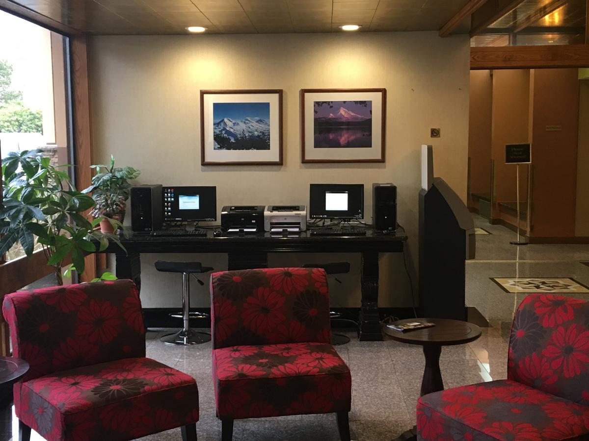 Ramada By Wyndham Portland Airport Hotel Luaran gambar