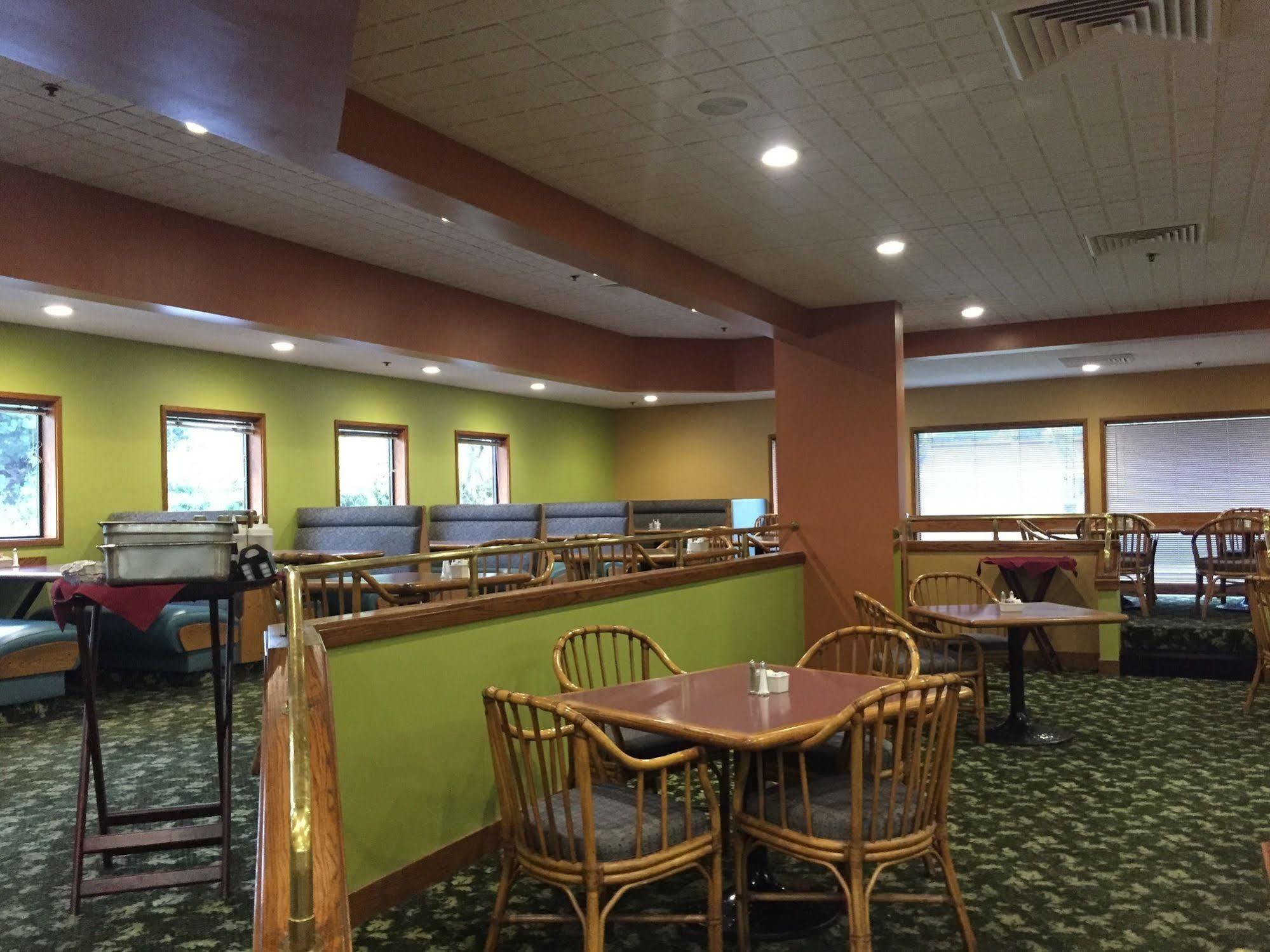 Ramada By Wyndham Portland Airport Hotel Luaran gambar